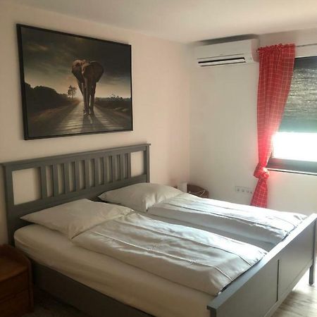 Appartamento Wohnen Auf Zeit Duisburgo Esterno foto